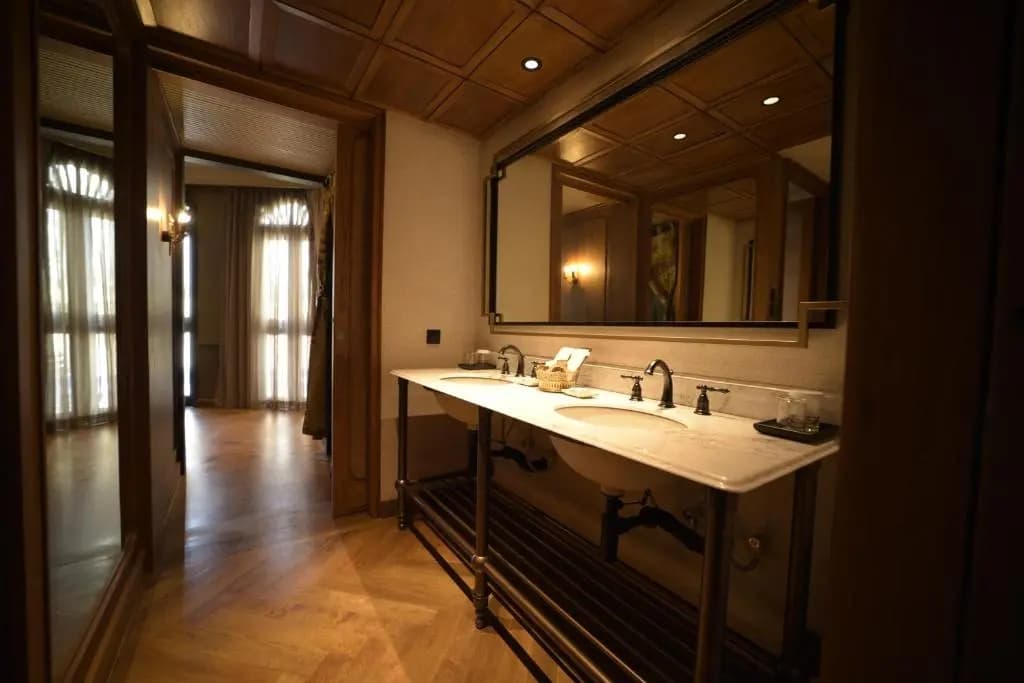 Hotel Verdigris - photo 8
