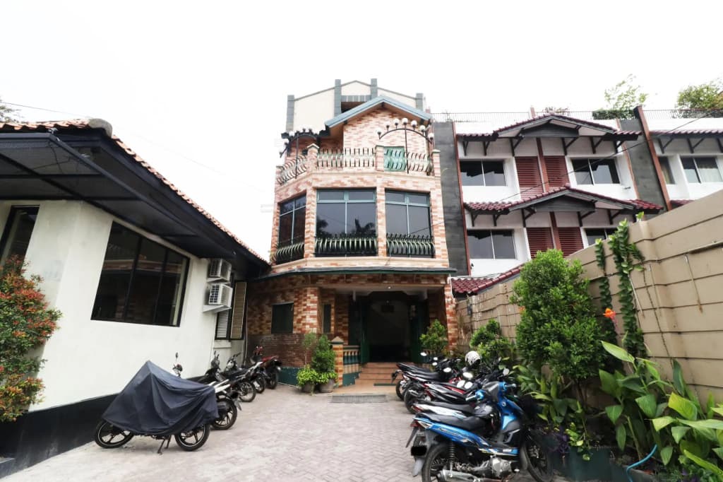 Hotel Alamanda - photo 1