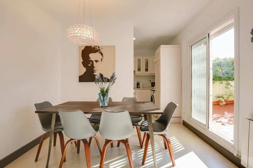 Beautiful 3bed W/terrace in Elegant Eixample - photo 3