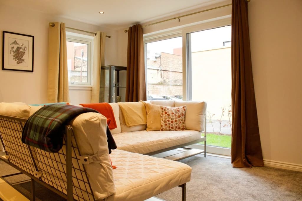2 Bedroom Flat In Broughton Area - photo 6