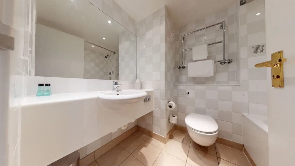 Holiday Inn Edinburgh Zoo by IHG - photo 10