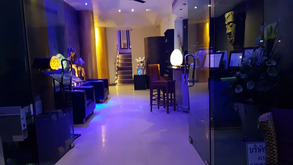 East Suites - photo 26
