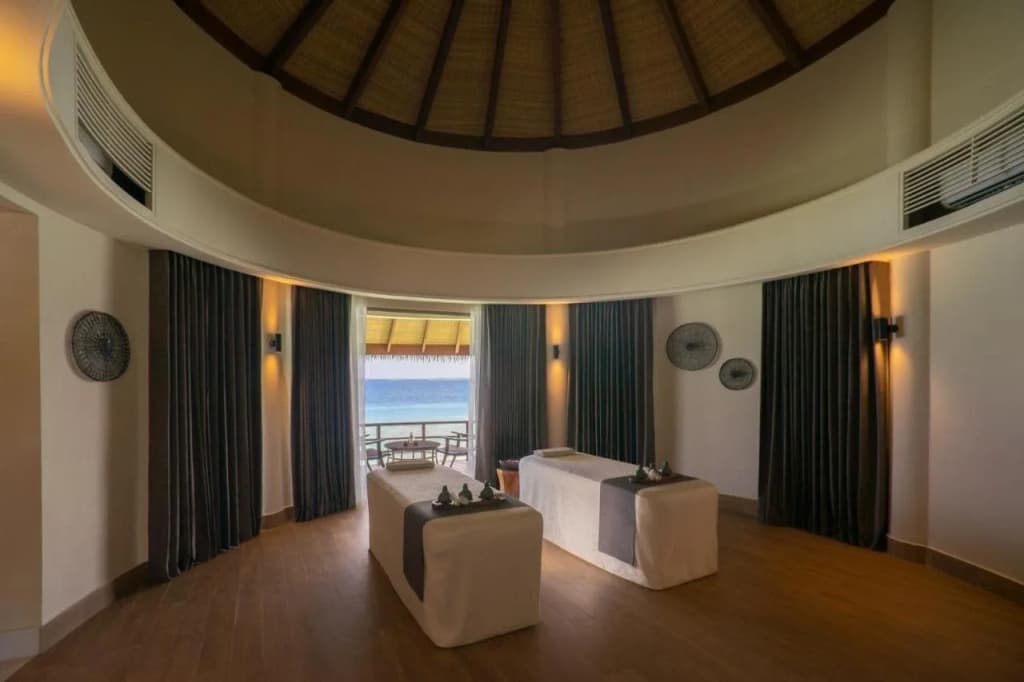 The Residence Maldives at Dhigurah Hotel - photo 3
