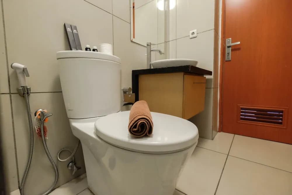Spacious 1BR Two-Level Apartment at CityLofts Sudirman - photo 6