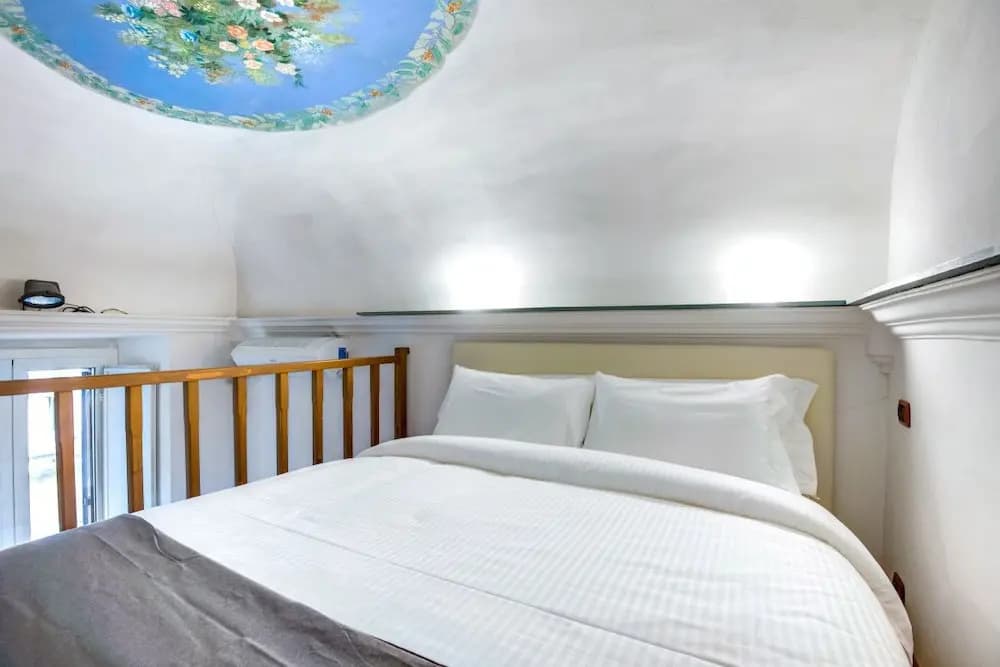Large and Charming Flat Near Termini - photo 2