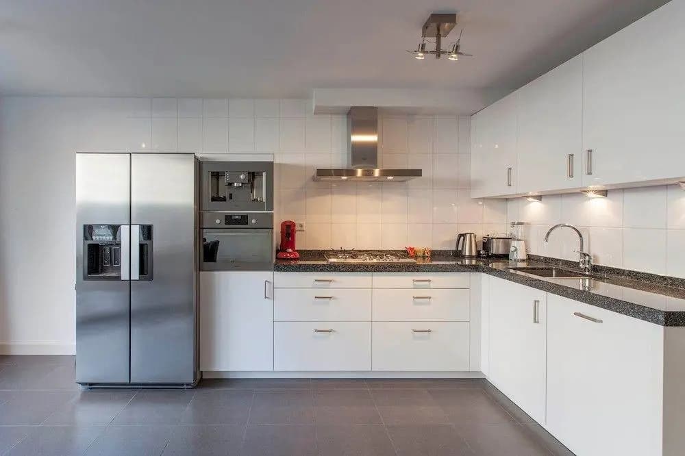 Tulip Apartments - photo 2