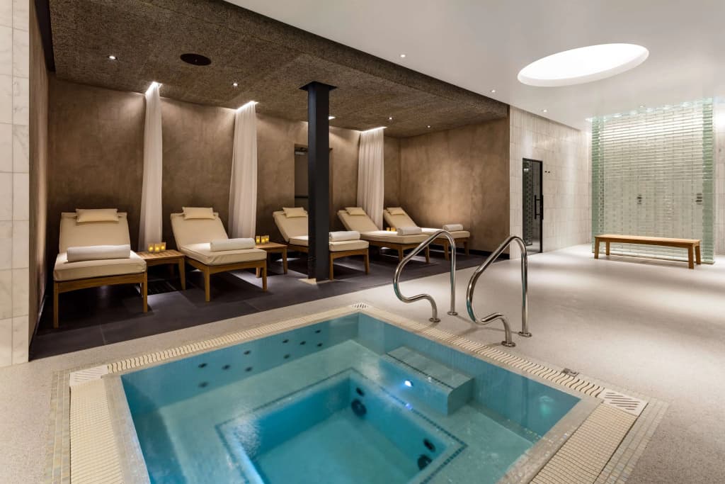 Radisson Blu Hotel, London Heathrow - photo 15