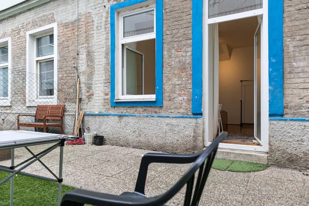 Central 3BR shared Apt. Near Rennweg - photo 9