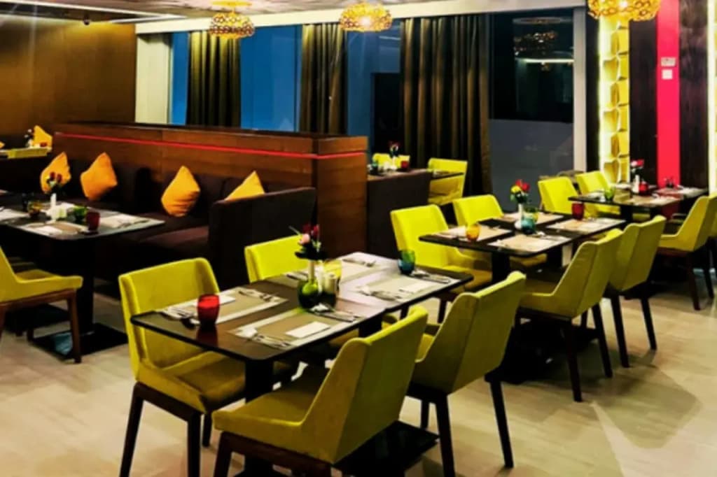 Carnelian By Glory Bower Hotel - photo 25