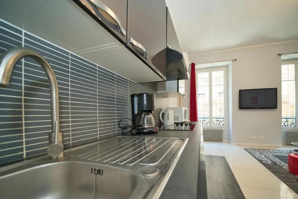 Lusso 5 beds Central Apartment - photo 4