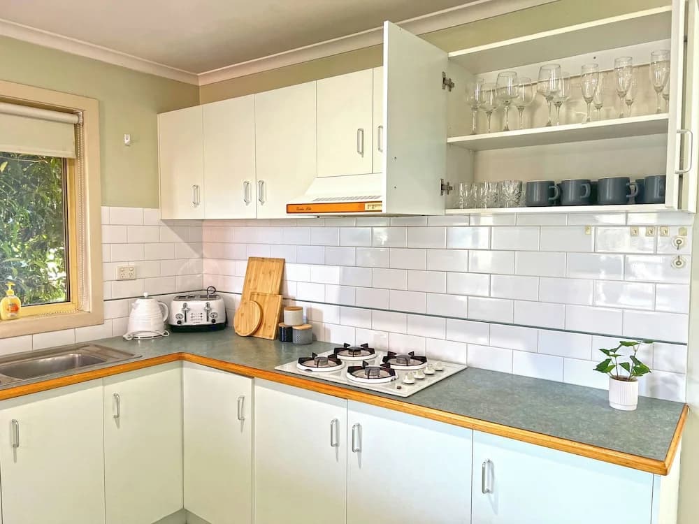 Ringwood 2BR Home - photo 22