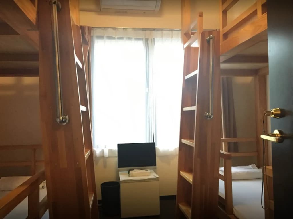 Palace Japan Hotel - photo 4