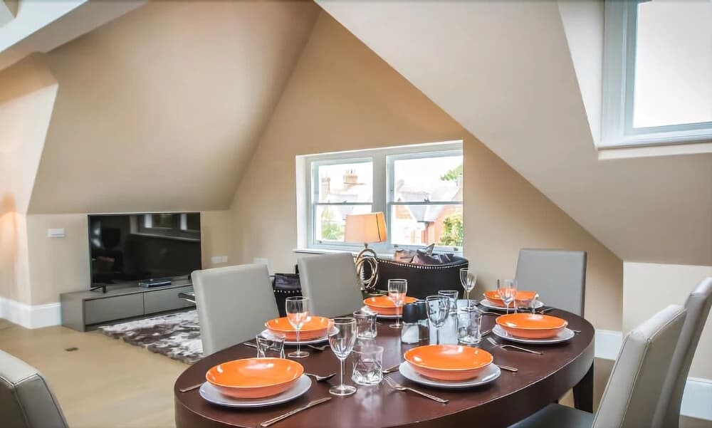 Rouge Estate Ealing - photo 9