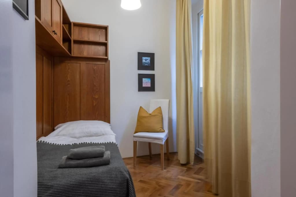 Apartman Carolinum - photo 3