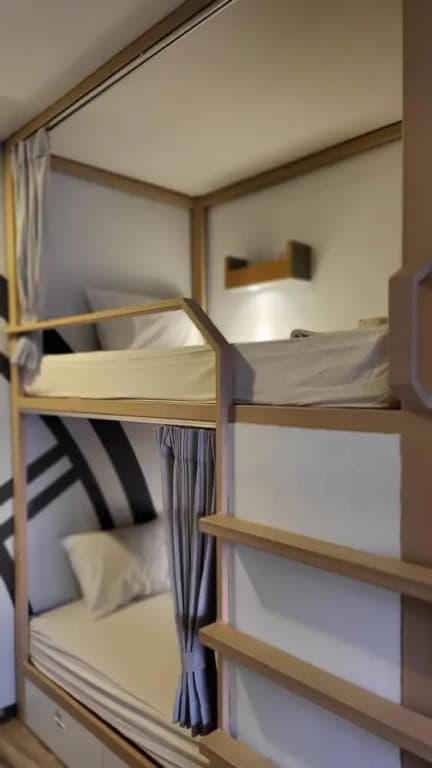 Terminal 58 hostel at town - photo 5