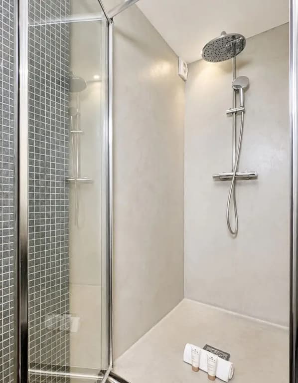 1596 Nazareth - photo 9