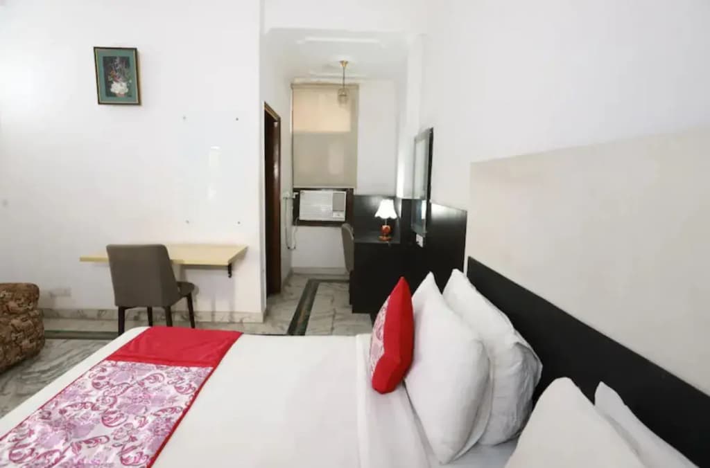 Hotel Shiv Shankara - photo 7