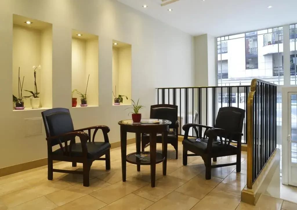Hôtel Ambassadeur - photo 17