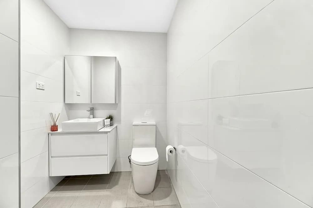 Elegant 2 Bedrooms Terrace with Premium Condition - photo 8