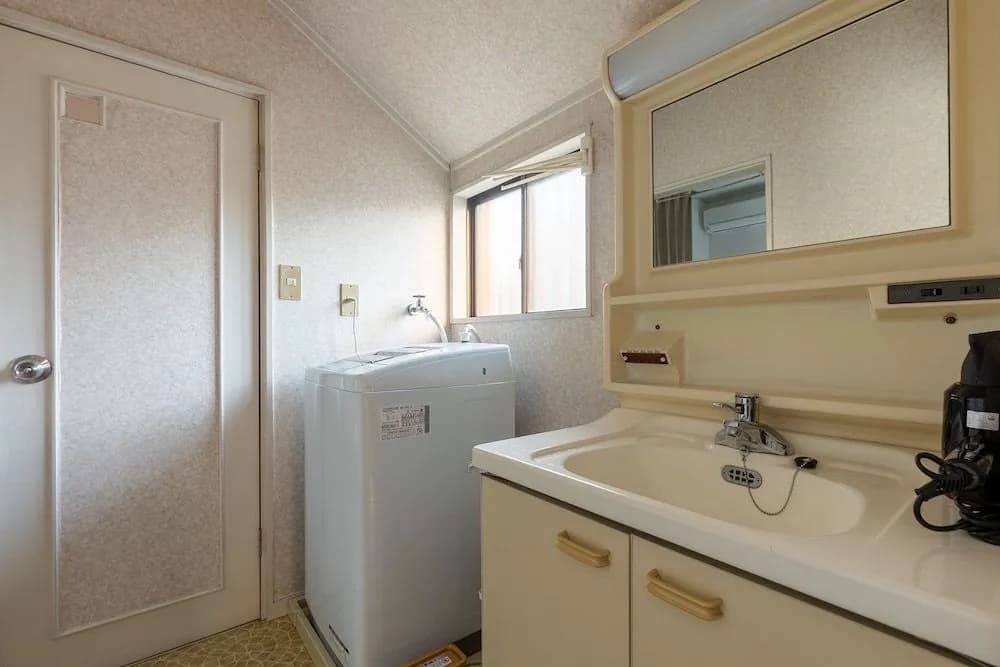 Shinjuku Japanese-style two storey house - photo 10