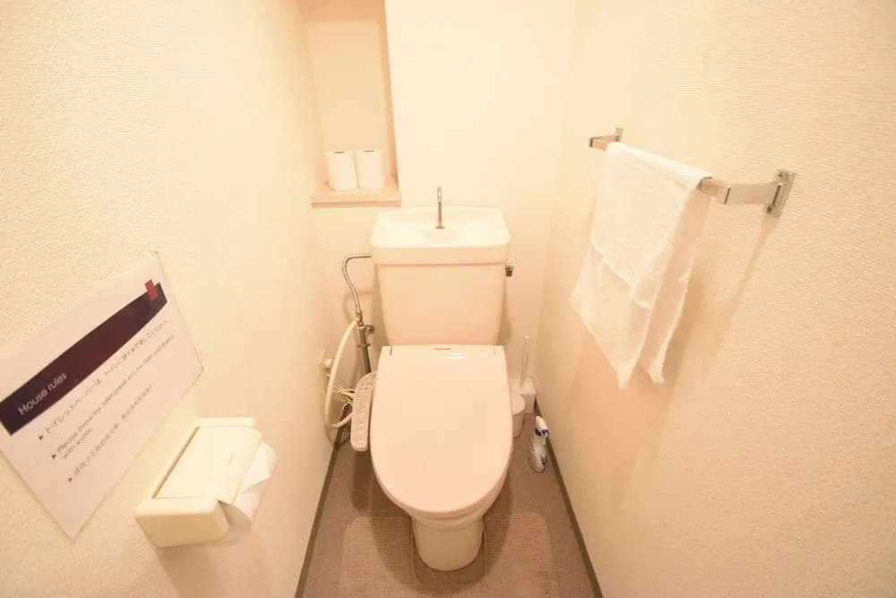 Color Shimanouchi - photo 7