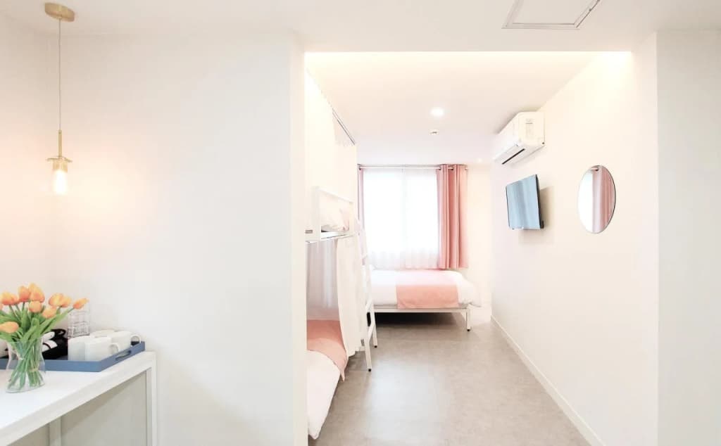 Orbit Guesthouse - photo 3