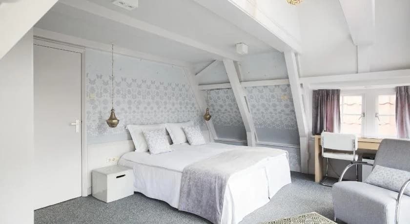 T Hotel - photo 4