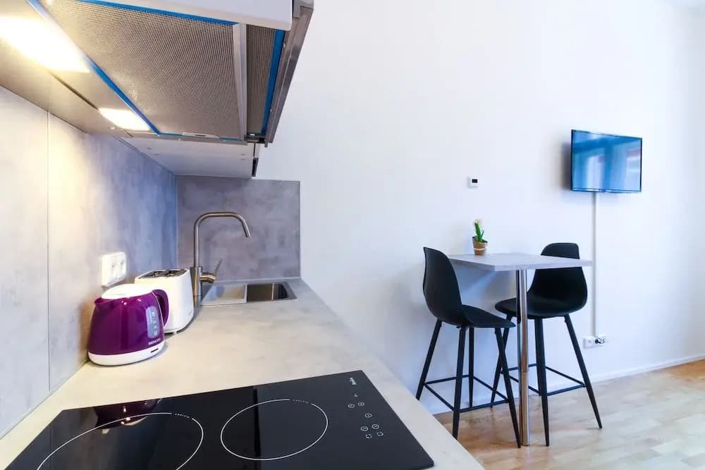 Bouquet Apartments - photo 17