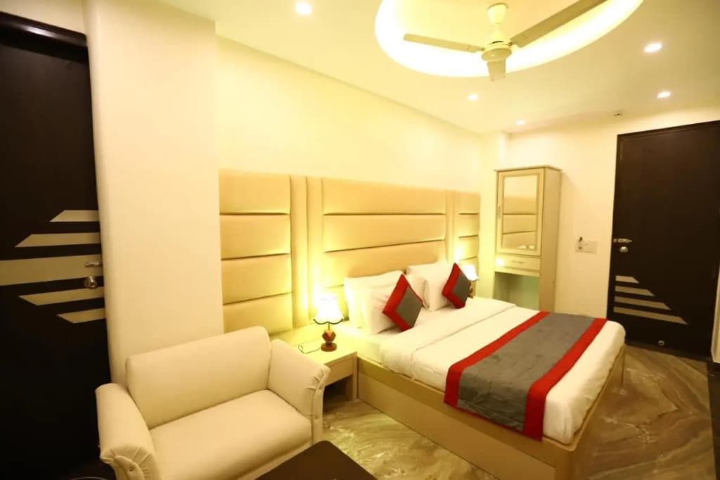 Hotel Amrit Villa - photo 12