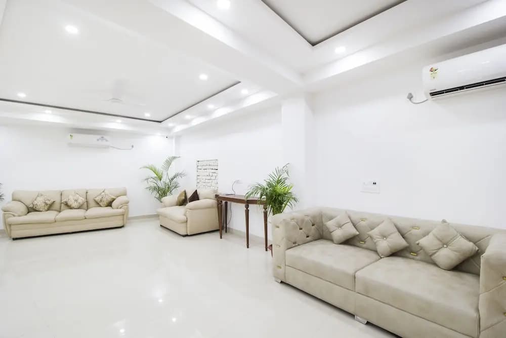 FabHotel Modesty - photo 2