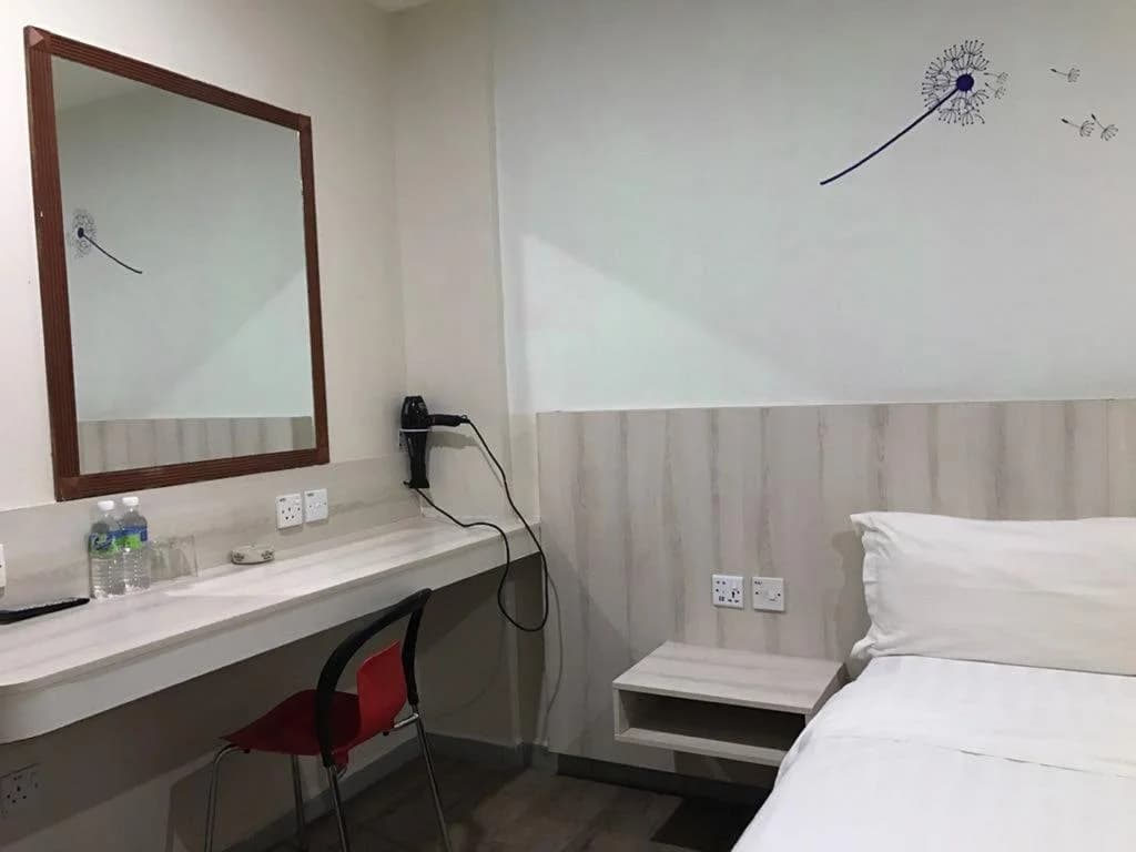 Tambun Inn Hotel - photo 5