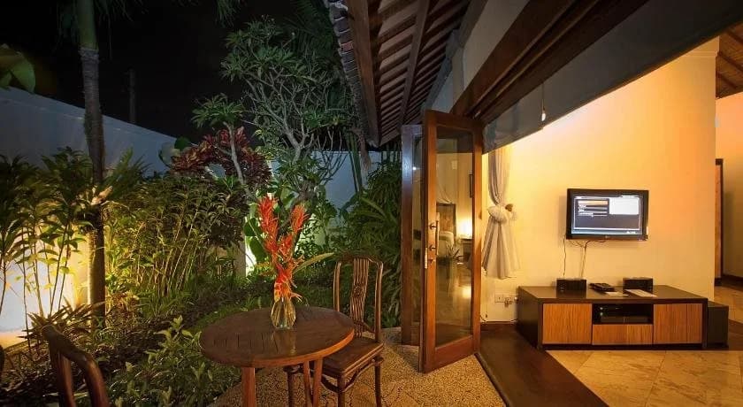 The Junno Villa - photo 12