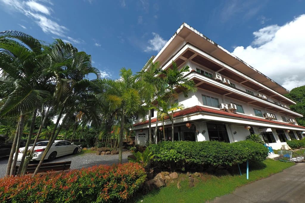 OYO 468 Dumrong Town Hotel - photo 15