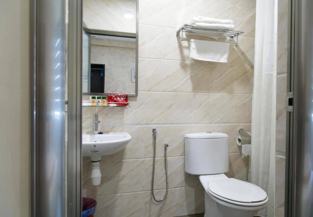 Global Inn Hotel - photo 10