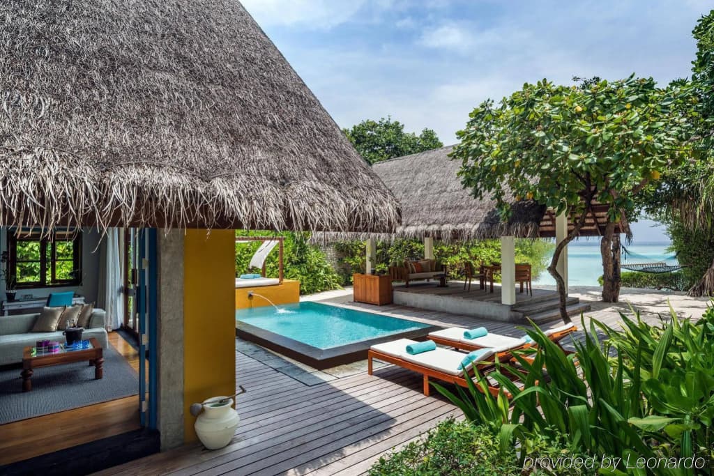 Four Seasons Resort  Maldives at Landaa Giraavaru - photo 19