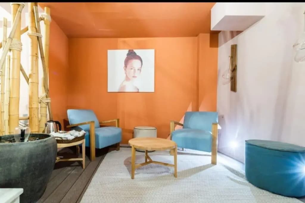Lotus Center Apartments - photo 15