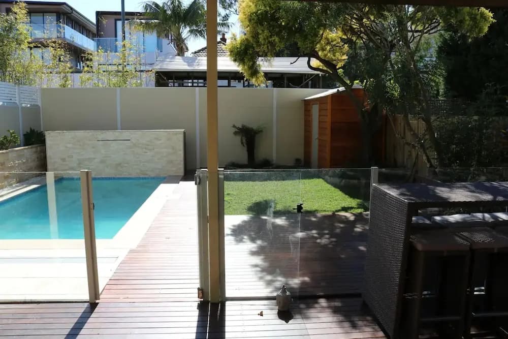 Spacious 4 Bedroom Seaside Gem - photo 17