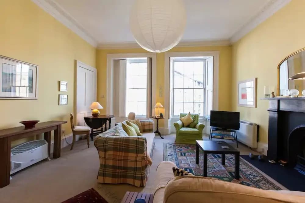 1 Bedroom New Town Flat - main photo