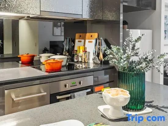 Unbeatable Convenience 2BR – SouthernCross CBD Gateway - photo 10