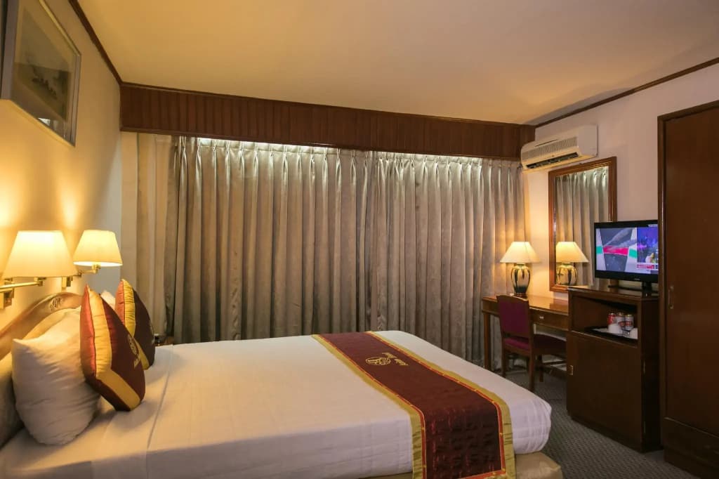 Asian Hotel - photo 4