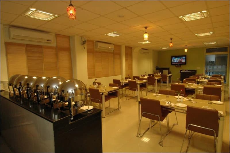 Clarks Inn Nehru Place - photo 18