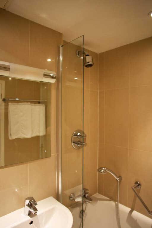 Quality Hotel Hampstead - photo 10