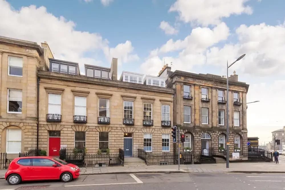 Torphichen Street 5 Star Luxury Apartment - photo 1