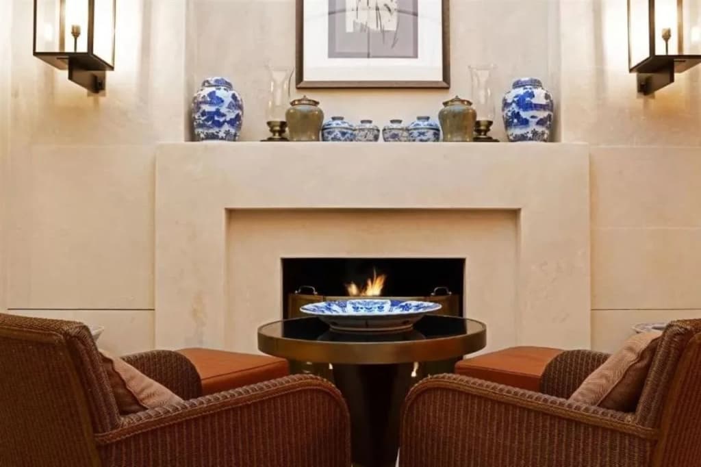 Hôtel Montaigne - photo 12