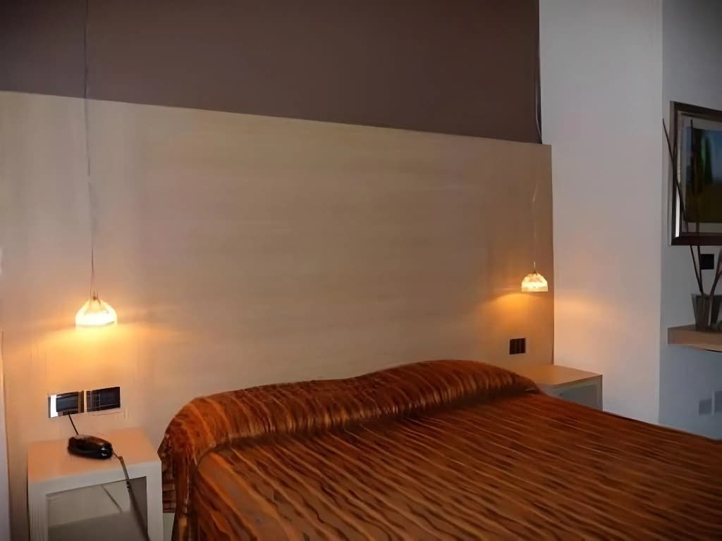 Hotel Paris - photo 3