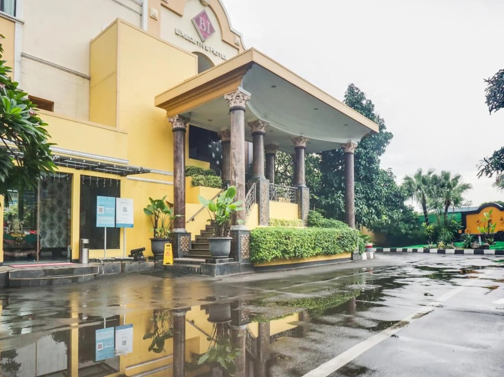 Bi Executive Hotel - photo 1