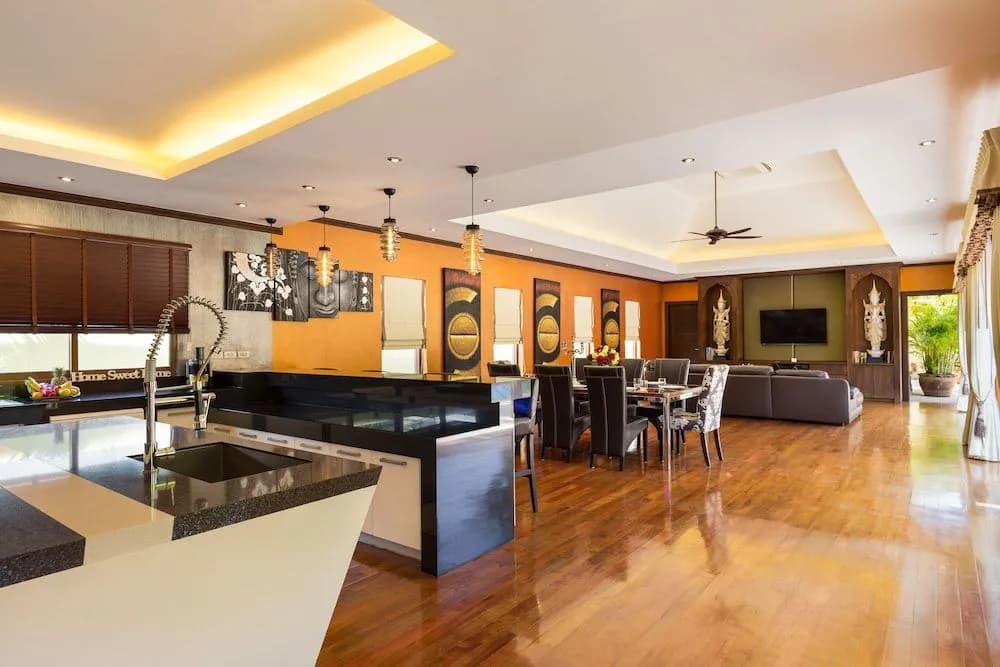 Generous 6BR Balinese Pool Villa Sophia - photo 25