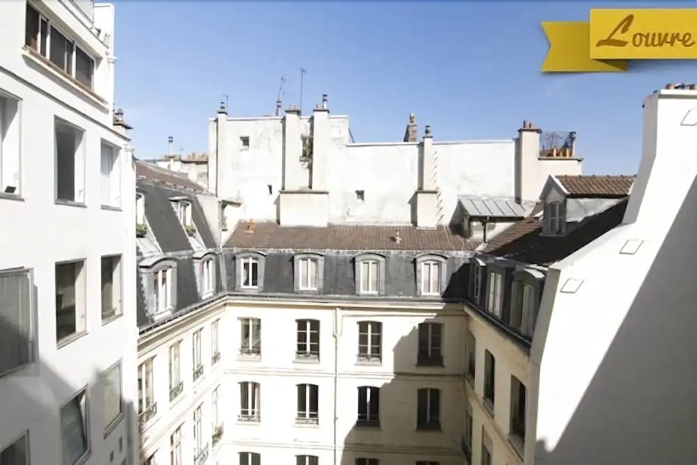 Designer Stay - Champs Elysées - main photo