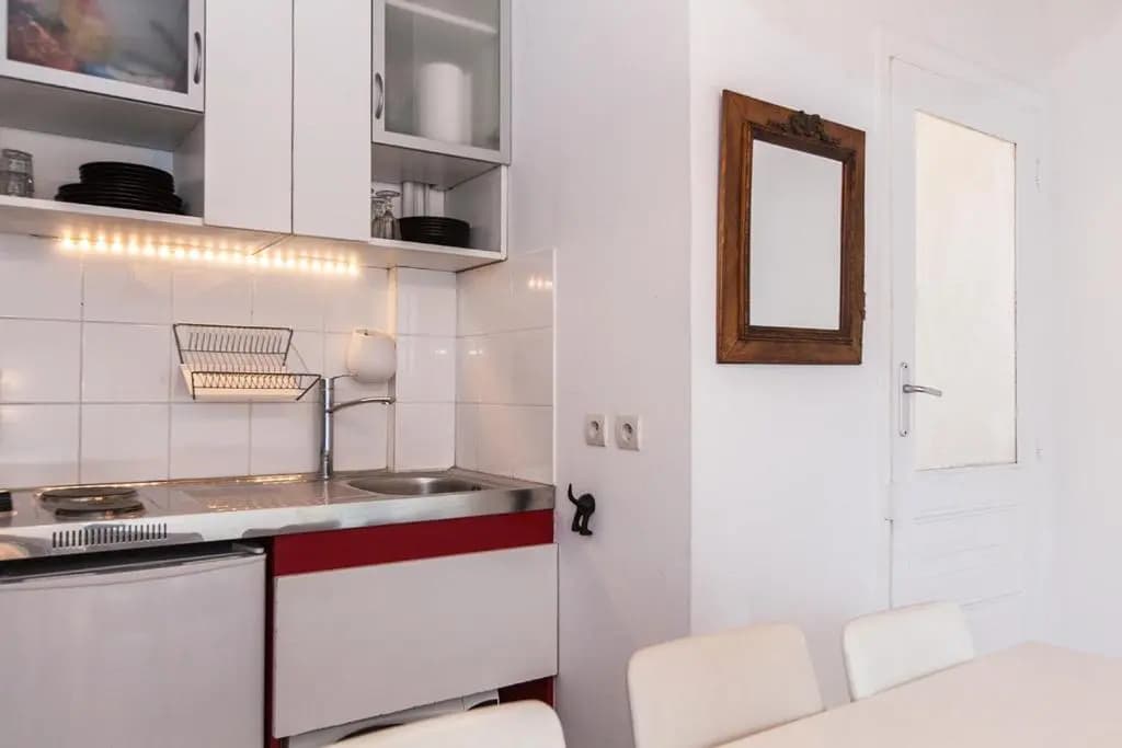 Charming 30m² border of MONTMARTRE - photo 19