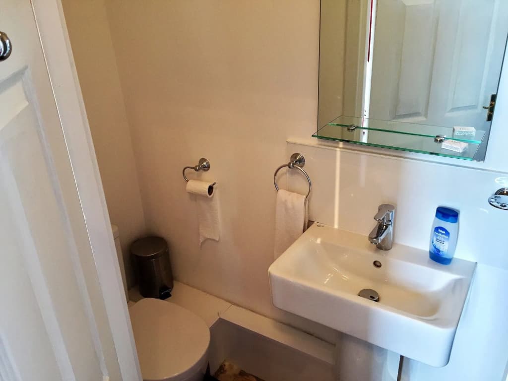 16 Pilrig Guest House - photo 7